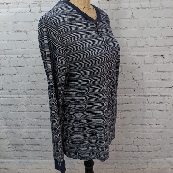 Old Navy Long Sleeve Shirt Small - Picture 4 of 6